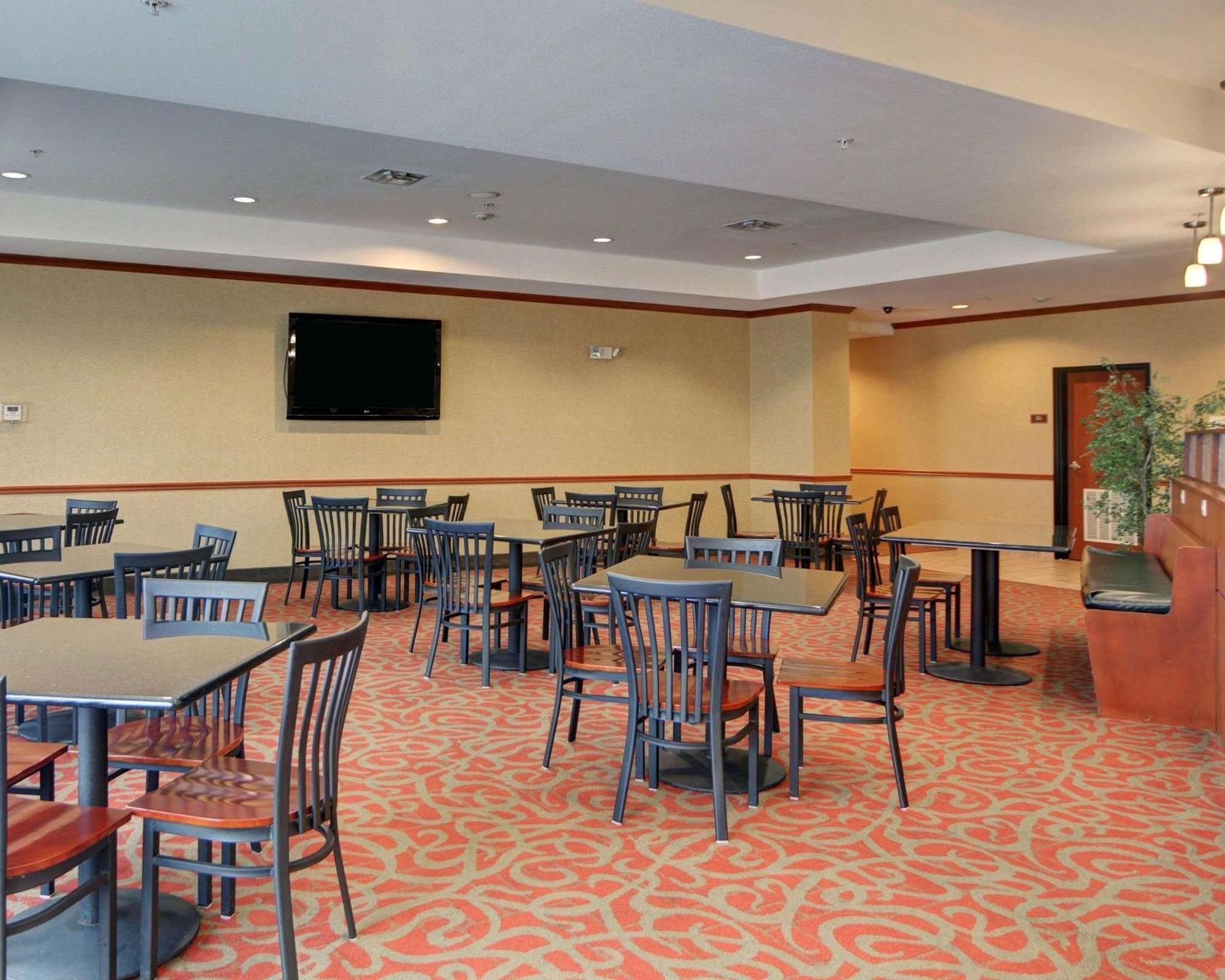 Hotel Quality Near Cedar Creek