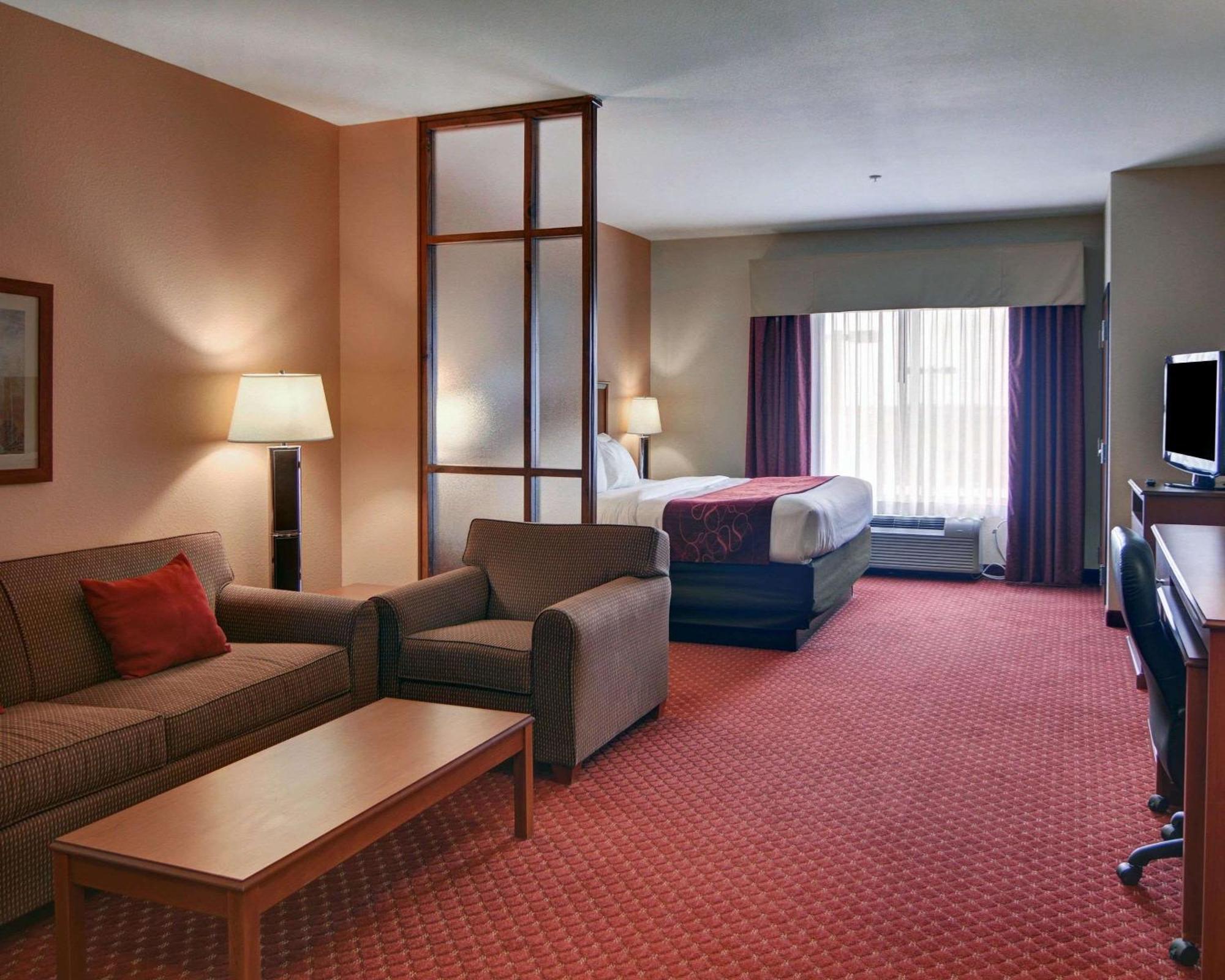 Quality Near Cedar Creek Hotel